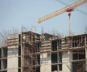 En la capital se edifican nuevos centros comerciales para la instalación de negocios tanto de empresarios nacionales como extranjeros.