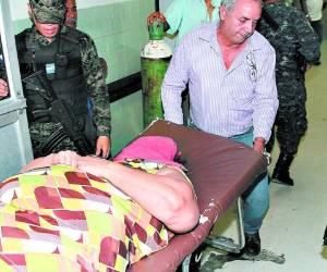 La exjefa de Control de Ingresos de la municipalidad de San Pedro Sula cuando ingresaba al hospital Mario Rivas para ser sometida a un análisis médico.