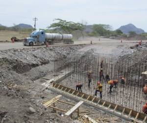 La plusvalía de los terrenos en los municipios que colindan con los 96 kilómetros del tramo carretero ha reportado un incremento del 50%. La obra ha generado 5,600 empleos directos