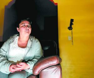 Doña Betty dice que se siente orgullosa de su hijo ya que sabe que es inocente y saldrá de la cárcel con su frente en alto.