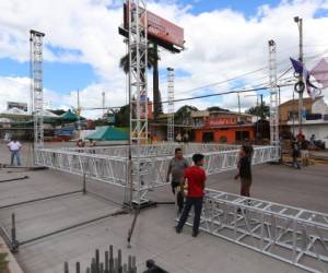 El Carnaval en honor a San Miguel Arcángel se realizará en el bulevar Suyapa desde el sábado 23 hasta el domigo 24 de septiembre. Serán 12 horas de diversión en 1.3 kilómetros de calle. Foto: Marvin Salgado/El Heraldo.