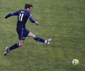 Un zapatazo al poste de Bale ofició de espejismo en el arranque del Madrid, altamente deficiente y cómplice del sorprendente inicio del Rayo.