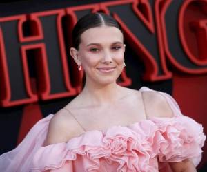 La adolescente de 15 años, Once en su personaje de 'Stranger Things', pondrá a la venta una nueva línea de cosmética vegana y libre de maltrato animal. Fotos: Agencia EFE.