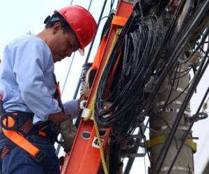 Desde agosto de 2016, el sistema de distribución eléctrico es operado por el consorcio honduro-colombiano EEH.