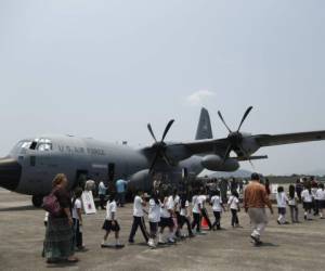 El avión WC-13OJ, de 29.3 de metros de largo y 11.9 metros de alto, llegó a la base aérea Armando Escalón, en La Lima.