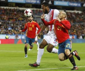 La gran figura del partido fue Isco, el enganche del Real Madrid. Condujo los hilos del equipo y no se aburrió de generar zozobra en la defensa costarricense. (Foto: AP/ El Heraldo Honduras/ Noticias Honduras hoy)