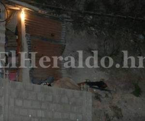 Una nutrida balacera se registró en la colonia Villa Nueva de la capital de Honduras y cobró la vida de al menos siete personas, según reportes preliminares, fotos: Mario Urrutia / EL HERALDO.