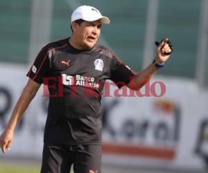 Nahun Espinoza, nuevo entrenador de Olimpia. (Foto: Juan Salgado / EL HERALDO)