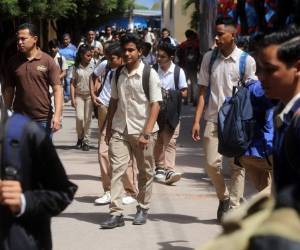 El director del ITH suspendió las clases debido a la pestilencia de los sanitarios por la falta de agua. Foto: David Romero/EL HERALDO.