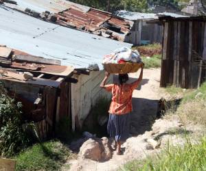 Los economistas consideran que la reducción de la pobreza no es cuestión que se perciba de un año para otro.