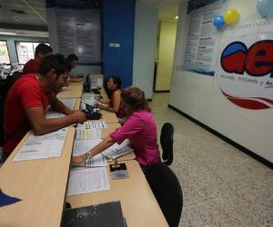 Los capitalinos ya pueden asistir a las oficinas del AER para hacer efectivos sus pagos libres de recargos.