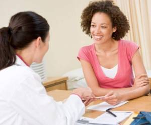 La mejor medicina es la prevención por eso los especialistas recomiendan a las pacientes practicarse exámenes clínicos entre ellos la mamografía y la citología,cada año.