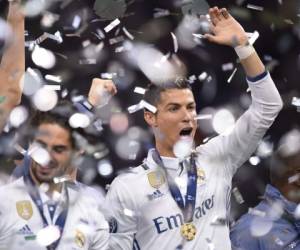 Ronaldo, cuatro veces Balón de Oro, fue fichado por el Madrid en 2009 por 94 millones de euros, lo que por entonces marcó un récord.