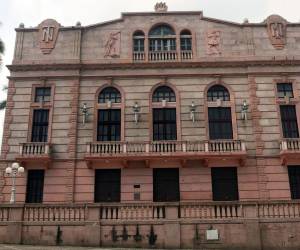 La recuperación del teatro Manuel Bonilla reporta un 40% de avace, según la SECCAPH, sin embargo, aún no hay fecha de finalización de las obras y por ende de apertura del recinto cultural.
