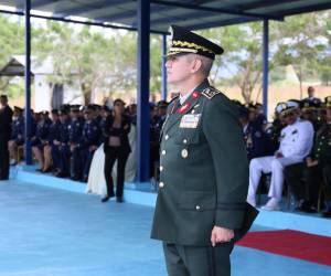 El jefe de las Fuerzas Armadas de Honduras, Roosevelt Hernández, deberá de responder ante el Ministerio Público (MP), por los cargos en su contra.