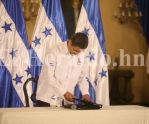 Juan Orlando Hernández oficializó este lunes mediante conferencia de prensa los cambios de personal en su gabinete previo a las elecciones en Honduras. Foto: David Romero/ EL HERALDO