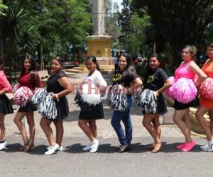 Ellas son las pomponeras del Instituto Morazán de Tegucigalpa. (Fotos: Eduard Rodríguez / EL HERALDO)