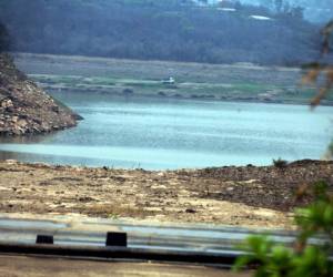 La represa Los Laureles se encuentra en menos de un tercio de su capacidad.Foto:Efraín Salgado/EL HERALDO