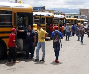 Los conductores de las diferentes rutas interurbanas esperan que hoy las terminales permanezcan abarrotadas.