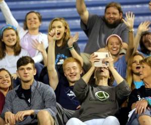 Estos aficionados llegaron al Nacional para celebrar un triunfo de Motagua, pero se quedaron con las ganas de gritar: ¡GOL!.