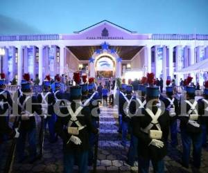 En Casa de Gobierno iniciaron lo actos solemnes en torno al Día de la Bandera Nacional (Foto: EL HERALDO)