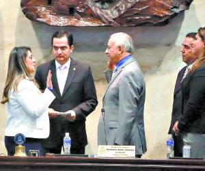 La elección de altos funcionarios profundizó la división en Libre .