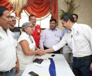 El mandatario presentó su propuesta de plan de gobierno a los sectores productivos del departamento de Santa Bárbara.