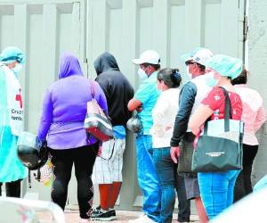 Sinager realiza pruebas rápidas en el Infop para conocer positividad. Foto: Efraín Salgado / EL HERALDO.