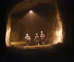 A través de las paredes rocosas de la estatal más grande del país se filtraban al menos 1,000 litros de agua por segundo. (Foto: Marvin Salgado / EL HERALDO Honduras/ Noticias de Honduras)