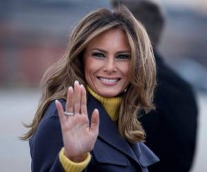 Melania, la tercera esposa del presidente estadounidense, es una exmodelo de mirada deslumbrante que ha sido una discreta fuente de apoyo para Trump. Foto: AFP