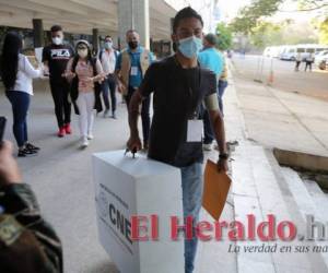 Unos 1,100 millones de lempiras costaron las eleciones primarias en Honduras. Foto: EL HERALDO