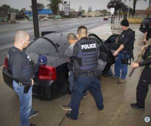 Hasta el momento, las acciones para deportar inmigrantes con antecedentes continúan en EUA.