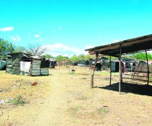 En los últimos años se han instalado al menos tres invasiones en la periferia de Choluteca. Foto Marlin Herrera.