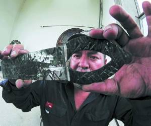 Varias lámparas de la Basílica de Suyapa fueron realizadas por estos hermanos.
