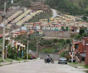 El desarrollo de proyectos habitacionales ha reactivado el sector privado de la construcción en la capital hondureña.