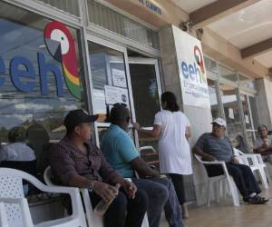 Los clientes del sector residencial son los que más reclaman por las alzas a la energía eléctrica.