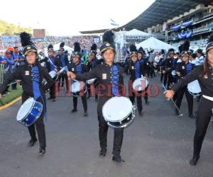 La banda de guerra del Instituto Central es una de las más destacadas y aplaudidas en los desfiles del 2017. Foto: EL HERALDO