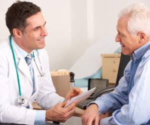 Un estudio demostró que las personas que no descansan bien son más propensas a padecer alzhéimer