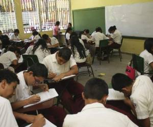Para el 2015 las normales tendrían que empezar a matricular alumnos para grado de licenciatura.