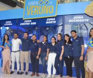 El equipo de UNO presente en el sorteo de la promoción Veruno, realizado en Mall Altara, San Pedro Sula.