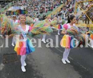 Los desfiles culminarán después del mediodía, según las autoridades.