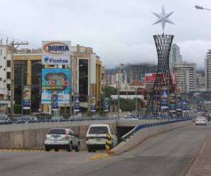 El paso subterráneo en el bulevar Centroamérica fue una de las obras más esperadas durante este año. La obra se habilitó en agosto de este año. Foto: David Romero/EL HERALDO.