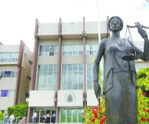 Pedro Palacios, presuntamente, solicitó un pago a su defendido.