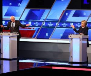 Tanto Clinton como Sanders garantizaron que no deportarán niños indocumentados ni adultos sin papeles que no hayan cometido crímenes.