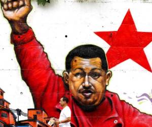 Hugo Rafael Chávez Frías, más conocido como Hugo Chávez fue un político y militar venezolano, presidente de la República Bolivariana de Venezuela desde el 2 de febrero de 1999 hasta su fallecimiento el 5 de marzo del 2013.