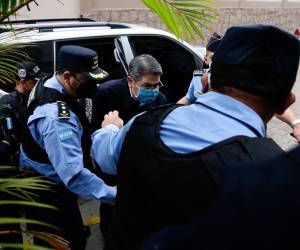 El expresidente Juan Orlando Hernández se encuentra bajo arresto en las instalaciones de la Fuerza Nacional de Operaciones Especiales.