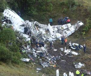En el accidente aéreo perdieron la vida 71 personas mientras otras seis resultaron heridas.