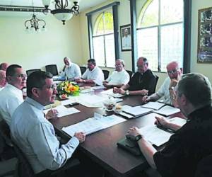 Los obispos de la Conferencia Episcopal, encabezados por monseñor Ángel Garachana.