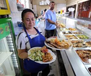 Los platos con pescado y camarones son tradicionales. (Foto: El Heraldo Honduras)