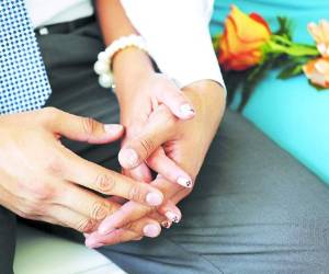 A partir de ahora los matrimonios de niños con adultos quedan prohibidos, al derogar el Congreso Nacional el párrafo tres del artículo 16 del Código de la Familia, que permitía esta unión a partir de los 16 años.